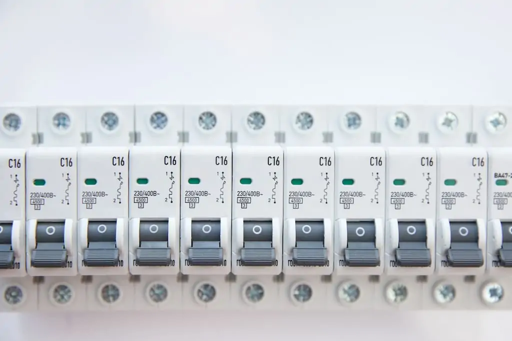 que es un interruptor magnetotérmico